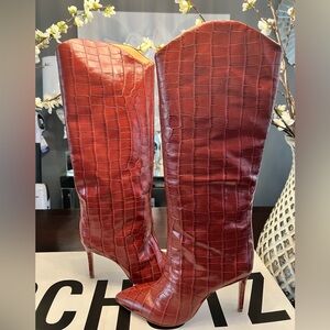 Elegant Red Croc-Embossed Women's Boots